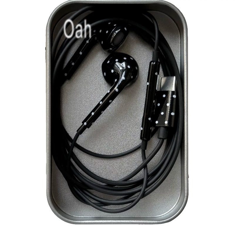 Oah Polka Dot Earphone Berkabe - Usb C Earphone ulasan dan harga